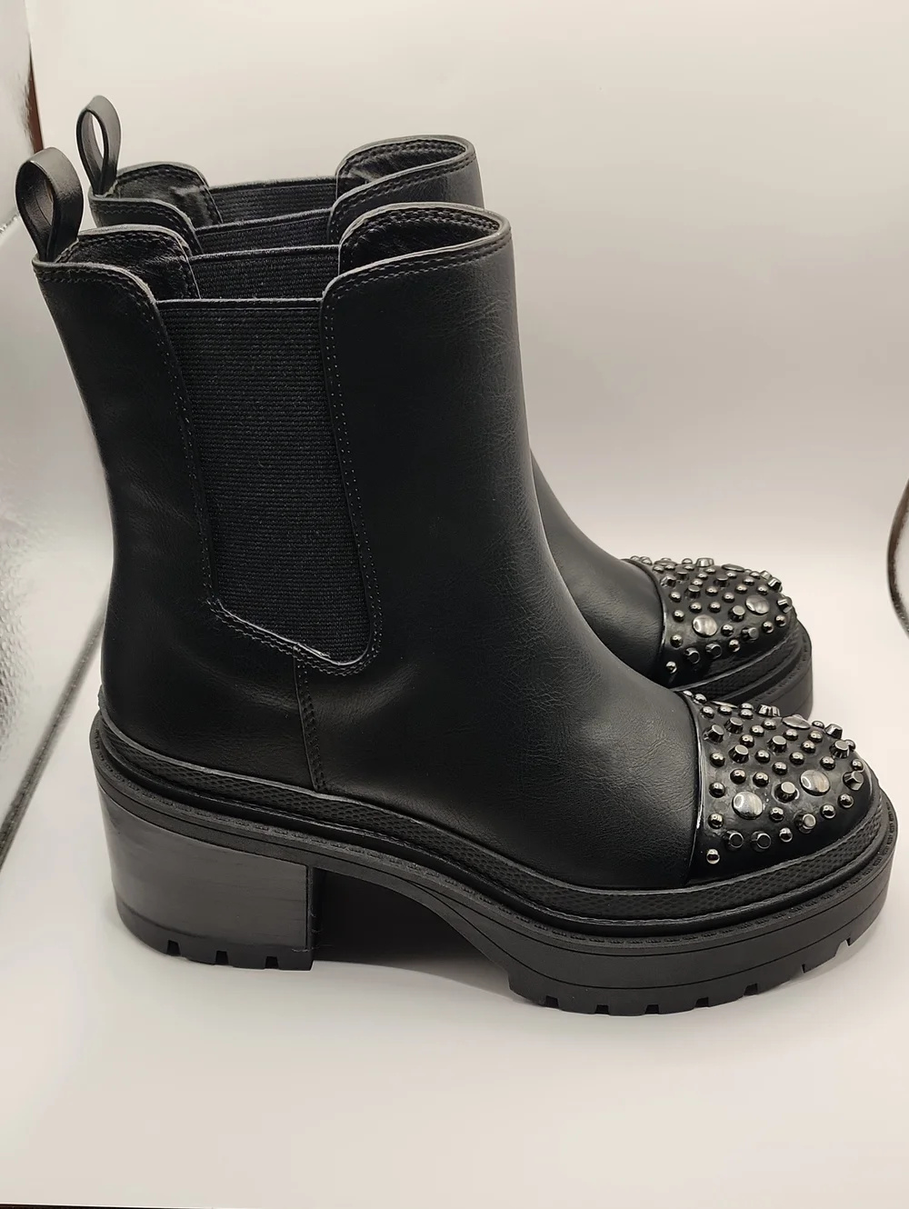 Jessica Simpson Black Studded Chelsea Platform Booties